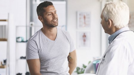 Doctor with patient - Talking Doctor with patient - Talking